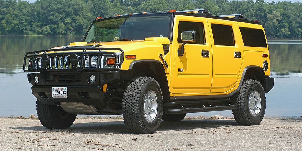 Every Single Reason the Hummer H2 Was So Stupid, Laid Out in One Video