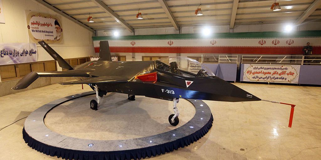 Iran's Homemade "Fighter" Plane Nearly Ready - 1024 x 512 jpeg 96kB