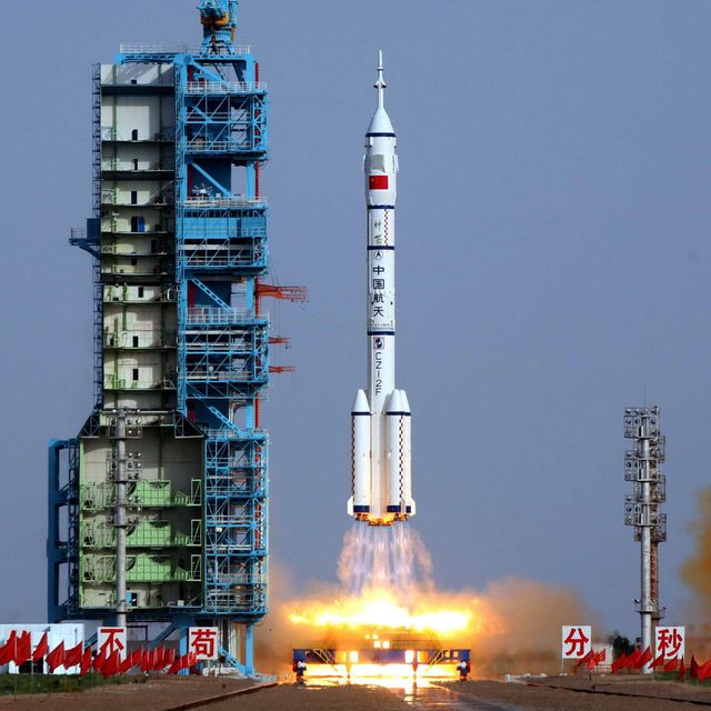 china-rocket.jpg