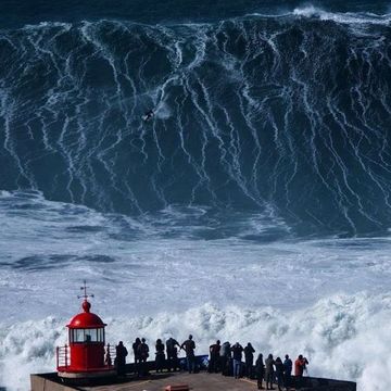 Wave, Wind wave, Water, Storm, Geological phenomenon, Ocean, Sea, Tide, Tsunami, Sky, 