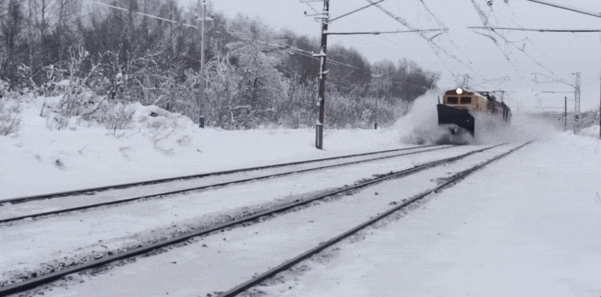 Едем поездом 10 часов. Снегоуборочный поезд. Едем на поезде. Железная дорога гиф. Поезд гиф.
