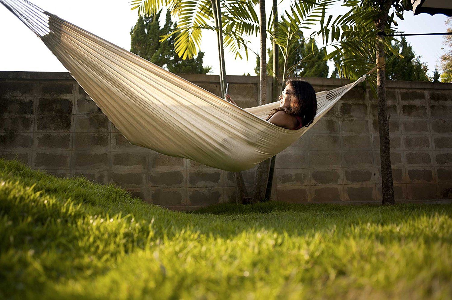 The Best Hammocks For Maximum Backyard Relaxation