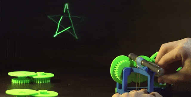 Green, Animation, Toy, Triangle, Brush, 