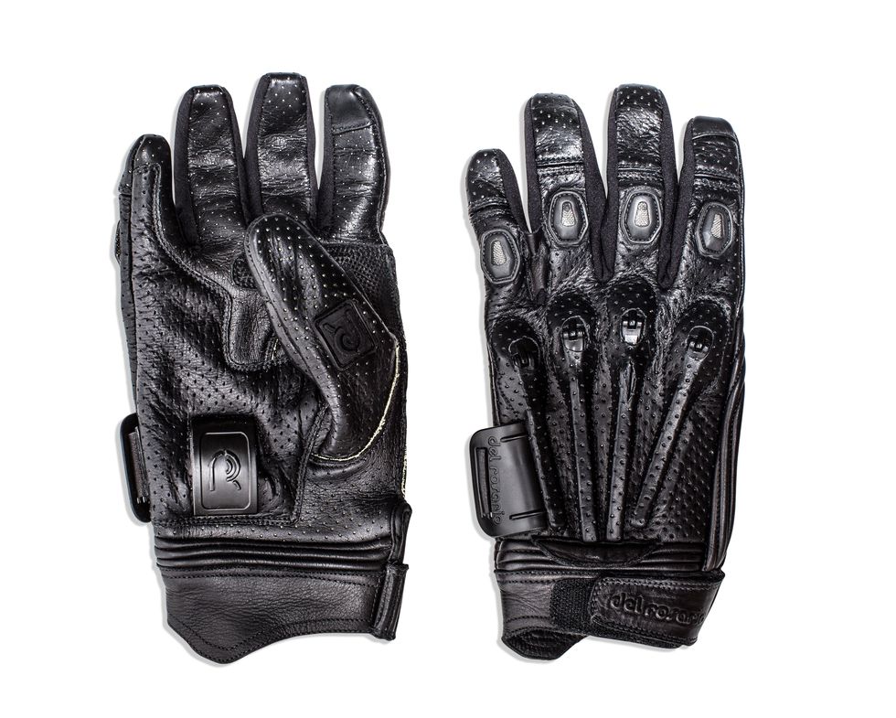 Sports gear, Glove, Bicycle glove, Personal protective equipment, Batting glove, Safety glove, Lacrosse glove, Golf glove, Fashion accessory, Lacrosse protective gear, 