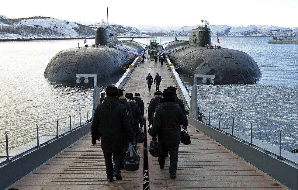 Submarine, Vehicle, Ballistic missile submarine, Watercraft, Navy, Ship, 