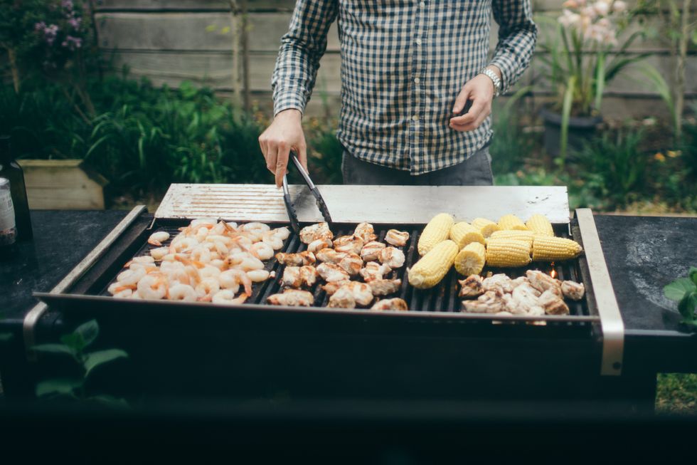 grilling shrimp