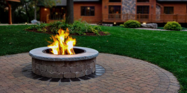 6 Best Fire Pits For Warming Up Your Backyard