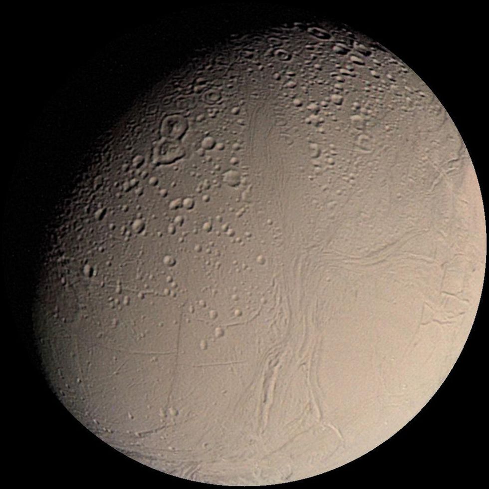 enceladus-voyager-2.jpg