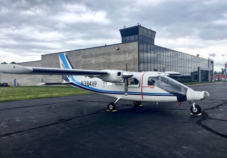 This Tiny Plane—Not a Blimp—Capture Those Breathtaking Aerial Football ...