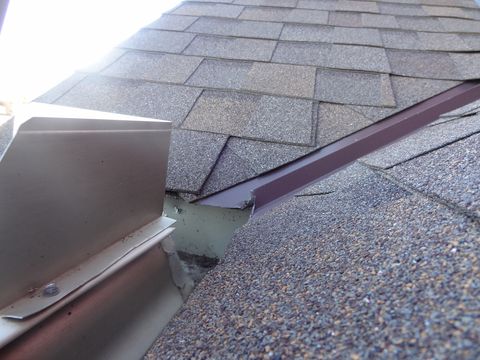 Gutter Repair - How to Fix Your Leaky Rain Gutters