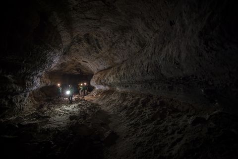 Darkness, Cave, Caving, Formation, Lava tube, Geological phenomenon, Pit cave, 