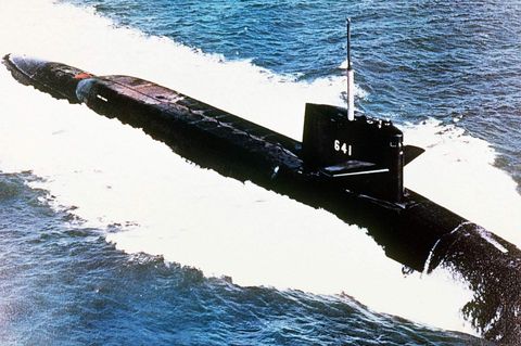 Submarine, Ballistic missile submarine, Vehicle, Cruise missile submarine, Watercraft, Boat, Ship, Battleship, 