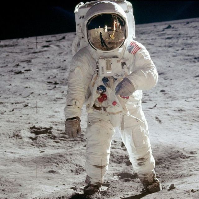 Astronaut, Fun, Space, Moon, Astronomical object, Soil, Sport venue, 