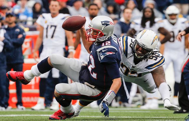 At Age 43, Tom Brady Continues to Look Flawless On and Off the Field -  Muscle & Fitness