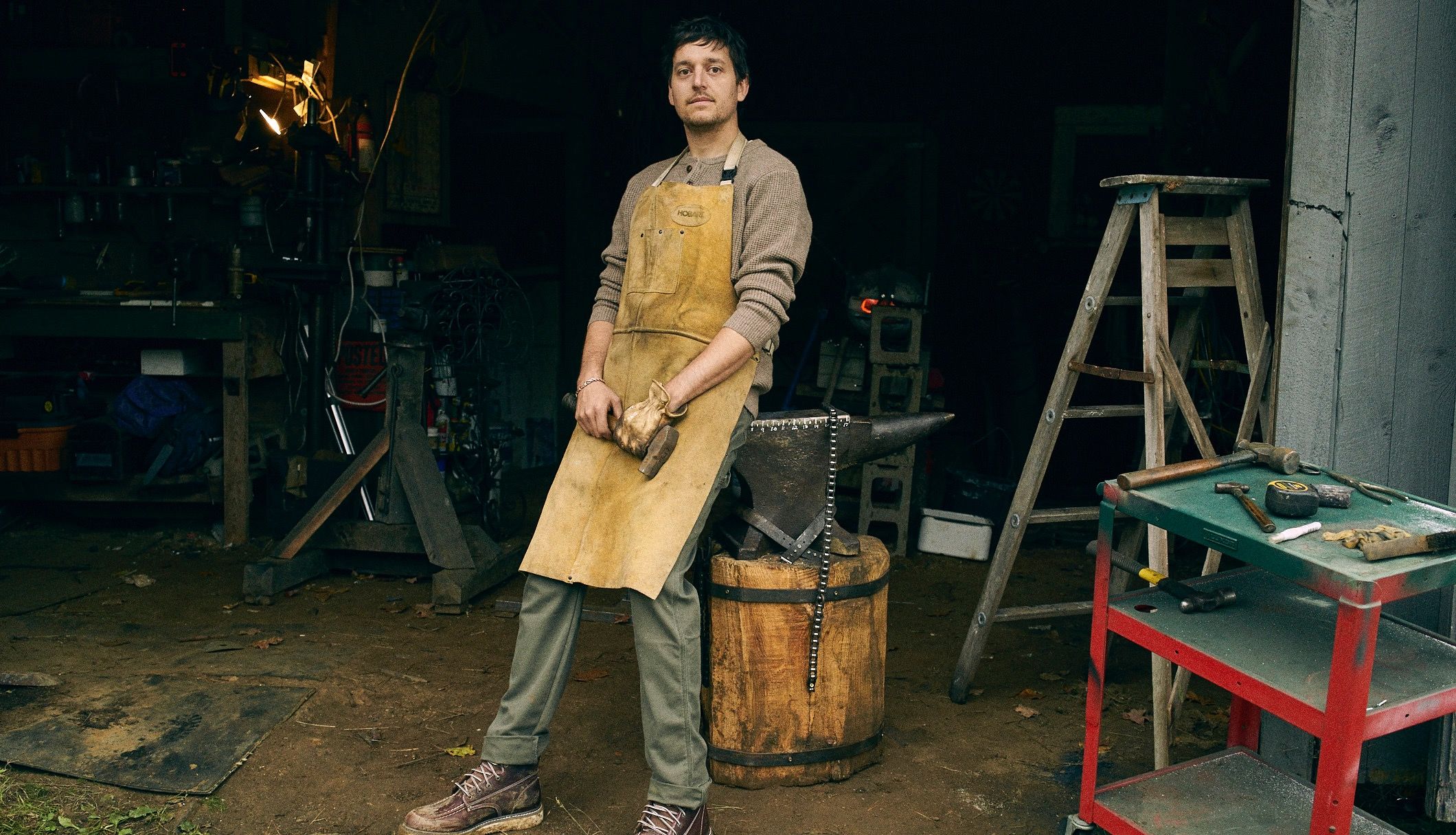 what-it-s-like-to-be-a-modern-day-blacksmith-popular-mechanics