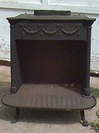 Know Your Wood Burning Stoves The Traditional Franklin Stove Features A U Shaped Flue Often Called An Inverted Siphon That Draws Hot Gases From Fire And Into Hollow Baffle