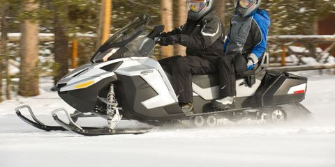 2009 Ski-Doo MX Z TNT 600 H.O. E-Tec Snowmobile Test Ride is Wild ...