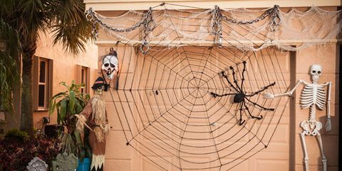 How to Turn Your Garage into a Haunted House