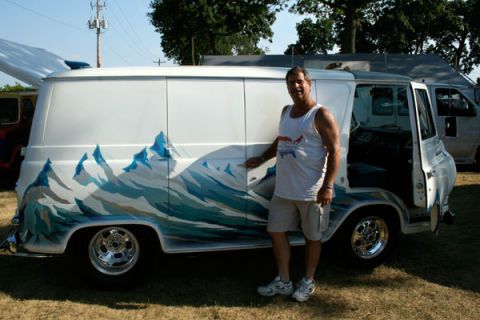 vans with custom paint jobs