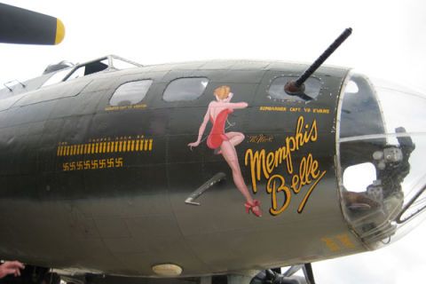 B-17 E "Memphis belle" 1/72 - Page 2 54cb52f02c5fe_-_nose-art-10-1014-de