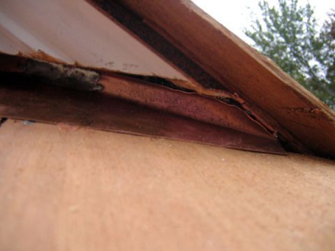 8 Things Your Roof Is Trying To Tell You