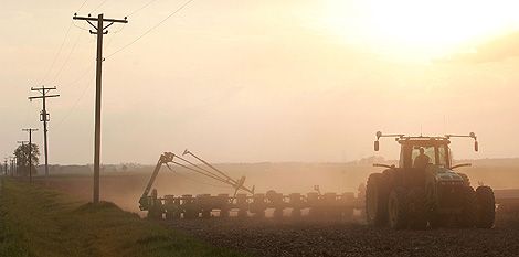 Overhead power line, Atmospheric phenomenon, Agricultural machinery, Soil, Machine, Cable, Field, Electricity, Wire, Rural area, 