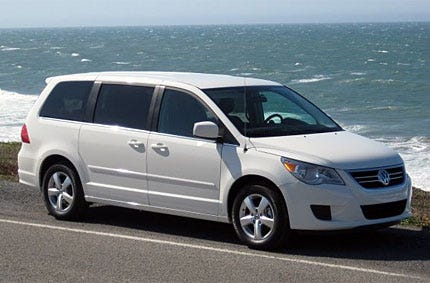2009 Vw Routan Test Drive S First American Style Minivan Takes A 2009 Vw Routan Test Drive S First American Style Minivan Takes A Hint From Chrysler