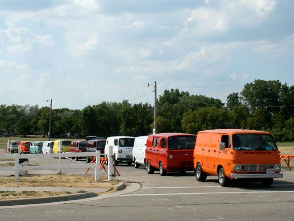 custom vans and trucks