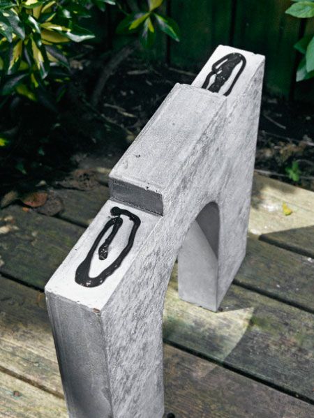 build this beautiful concrete bench