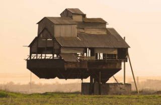 15 Gravity-Defying Homes From Around the World