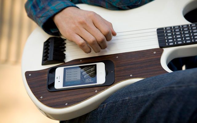 Hands-On With gTar: How Does the iPhone-Powered Guitar Actually Play?