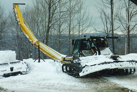 Winter, Freezing, Snow, Machine, Snowplow, Construction equipment, Bulldozer, Precipitation, Snow removal, Bench, 