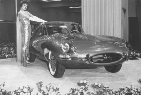 What Makes The Jaguar E Type So Pretty