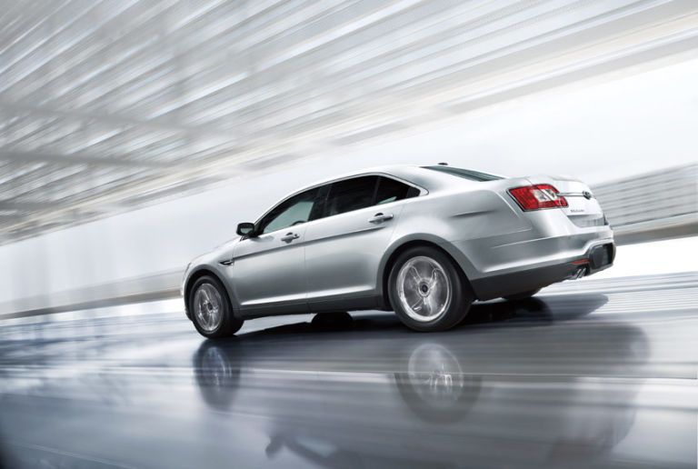 The 7 Best Big Sedans for the Least - 54cb6750c1bfb Big Sedans 05 1011 Xln 60560552
