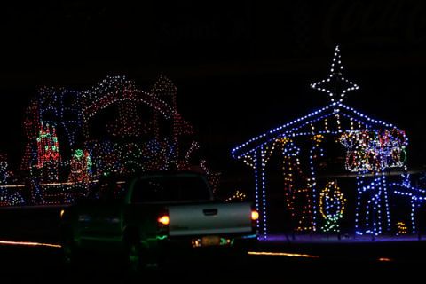 heres a nascar track covered in 3 million christmas lights - Charlotte Motor Speedway Christmas Lights 2014 heres a nascar track covered in 3 million christmas lights - Charlotte Motor Speedway Christmas Lights 2014