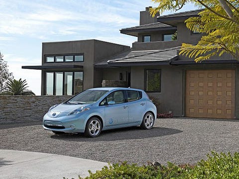 Nissan Leaf Facts Electric Car 10 It S Made From Recycled Water Bottles