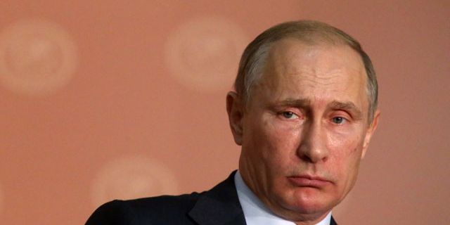 Putin Is Building a More Russia-Friendly Wikipedia