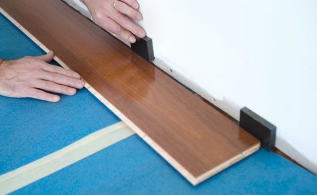 how to lay first row of hardwood floor