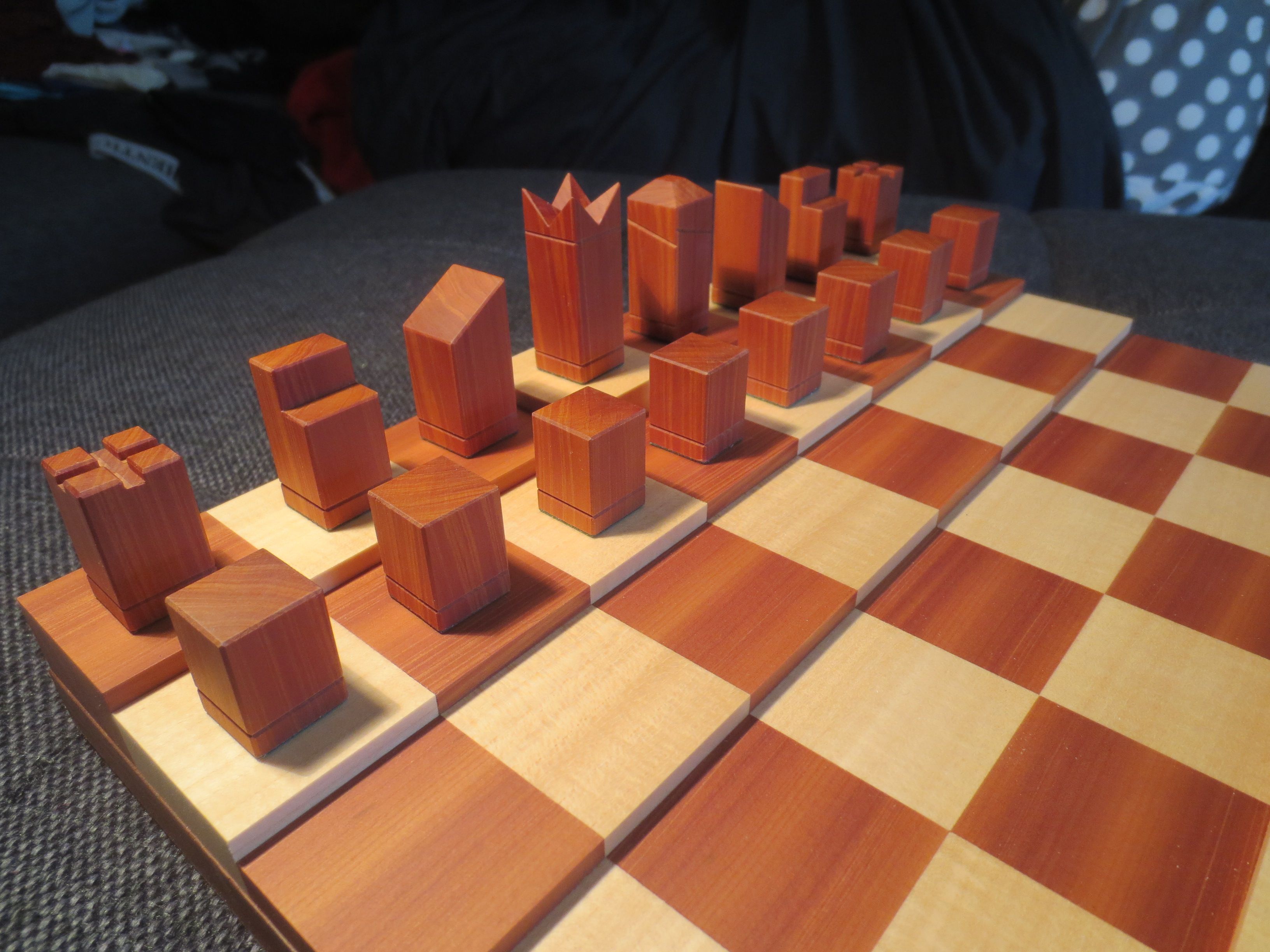 Construction of a 3D chess board 