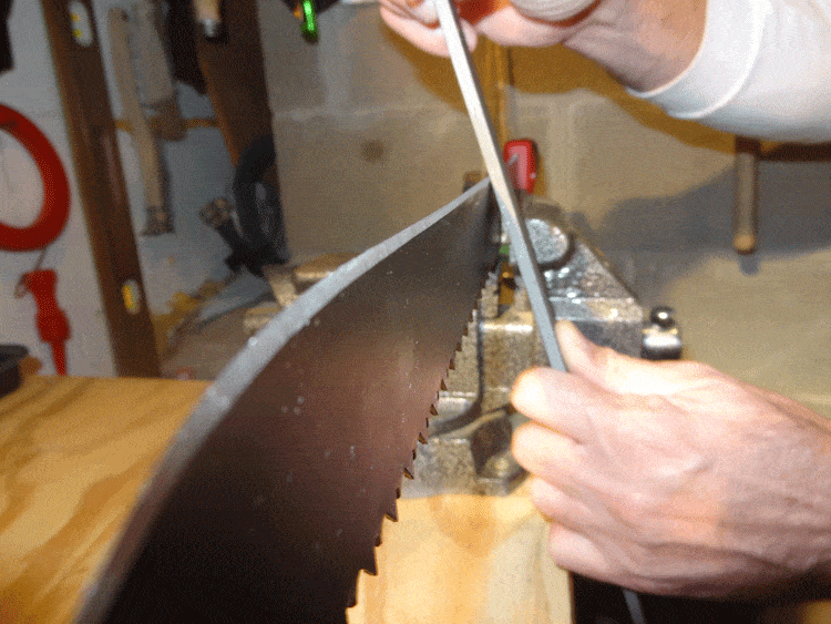 Using A File To Sharpen A Machete