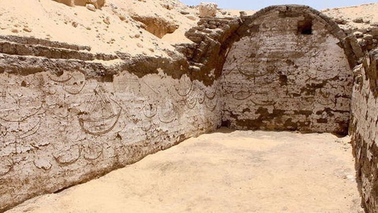 A 3,800-Year-Old Boat-Tomb Was Unearthed in Egypt