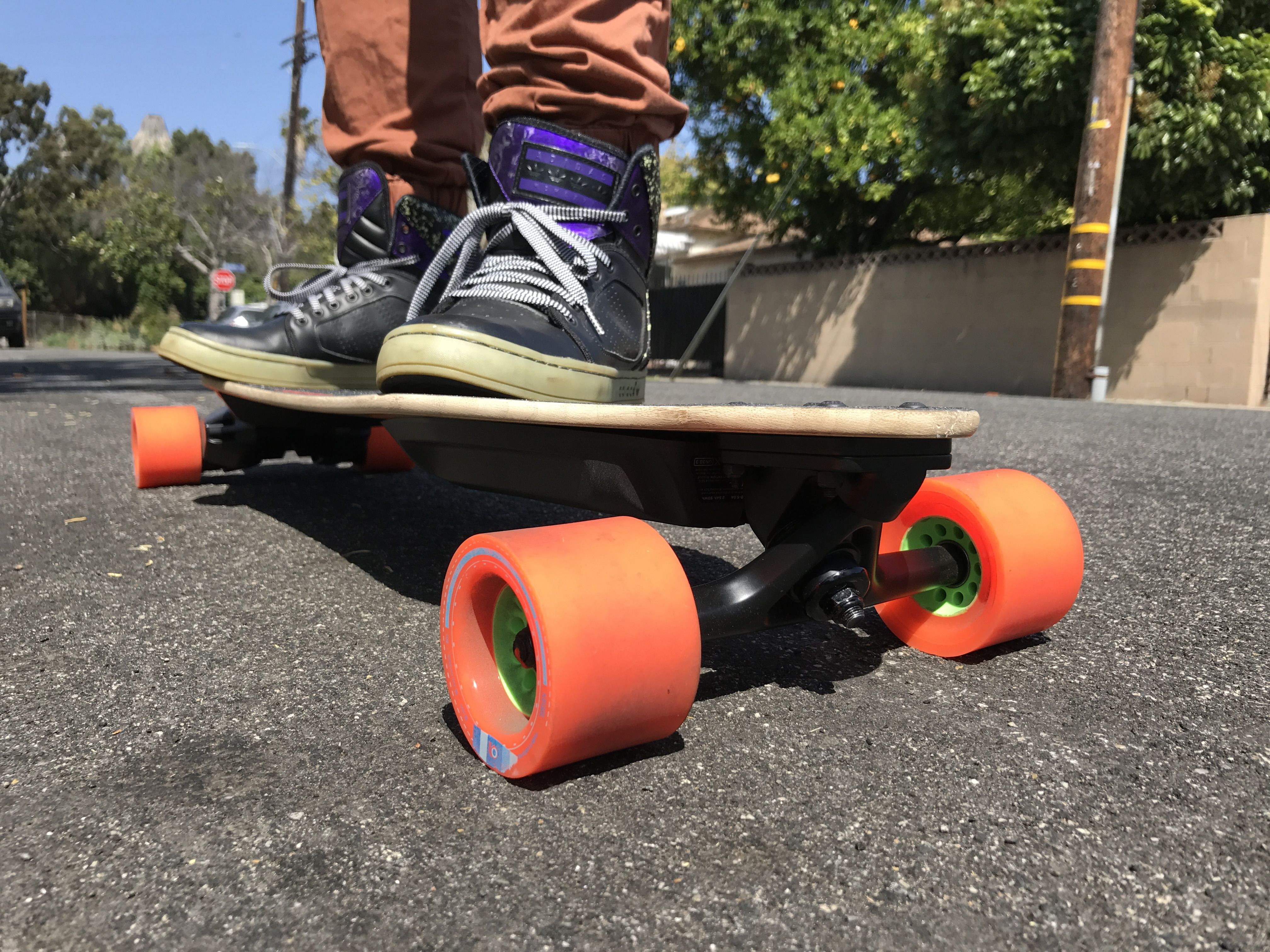 eend uitslag Om toevlucht te zoeken Electric Skateboard | The Boosted Electric Skateboard Board Is More Fun  (and Useful) Than You Think