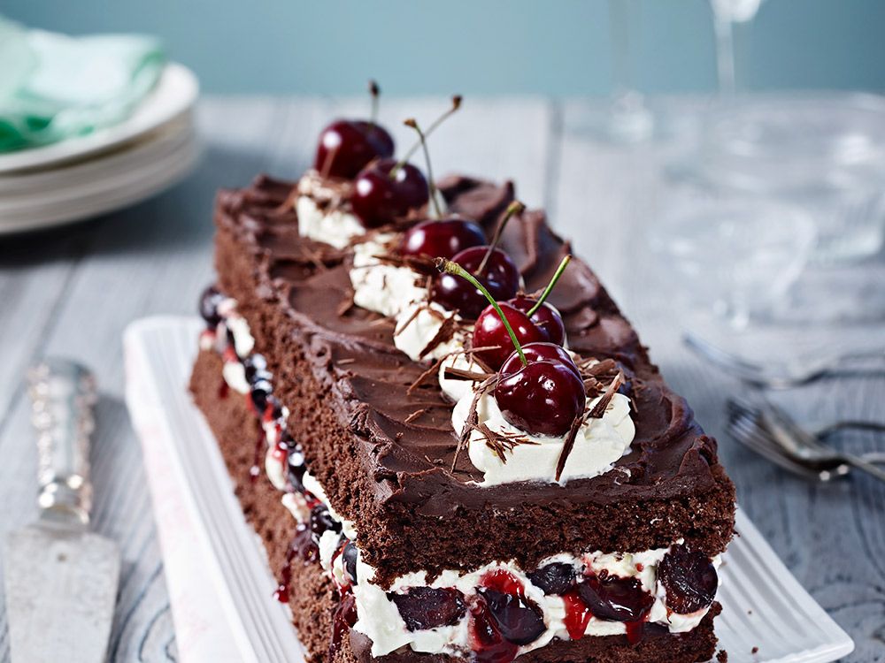 How To Make Black Forest Gateau – The Ultimate Chocolate And Cherry Cream  Cake