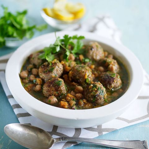 Lamb meatballs and chickpeas 
