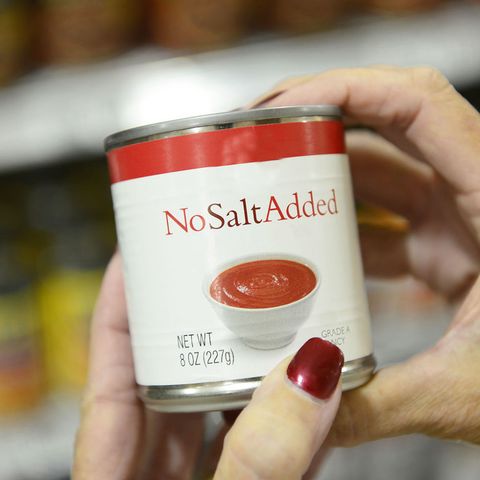 'No salt added' label on can