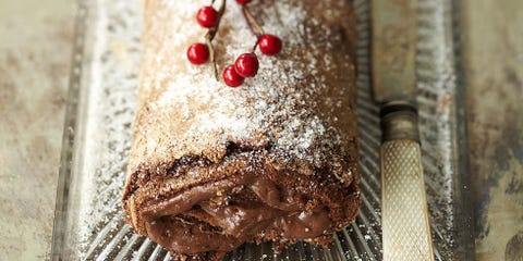 Easy Boozy Rum And Raisin Christmas Cake Prima Co Uk Easy Boozy Rum And Raisin Christmas Cake Prima Co Uk