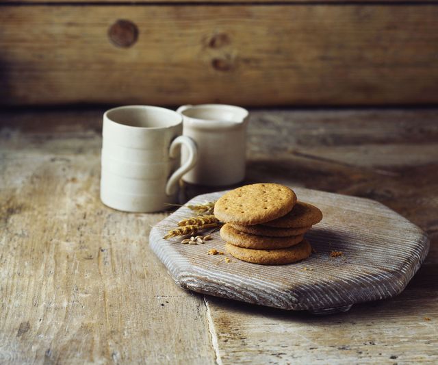 10 deliciously easy Digestive biscuit recipes