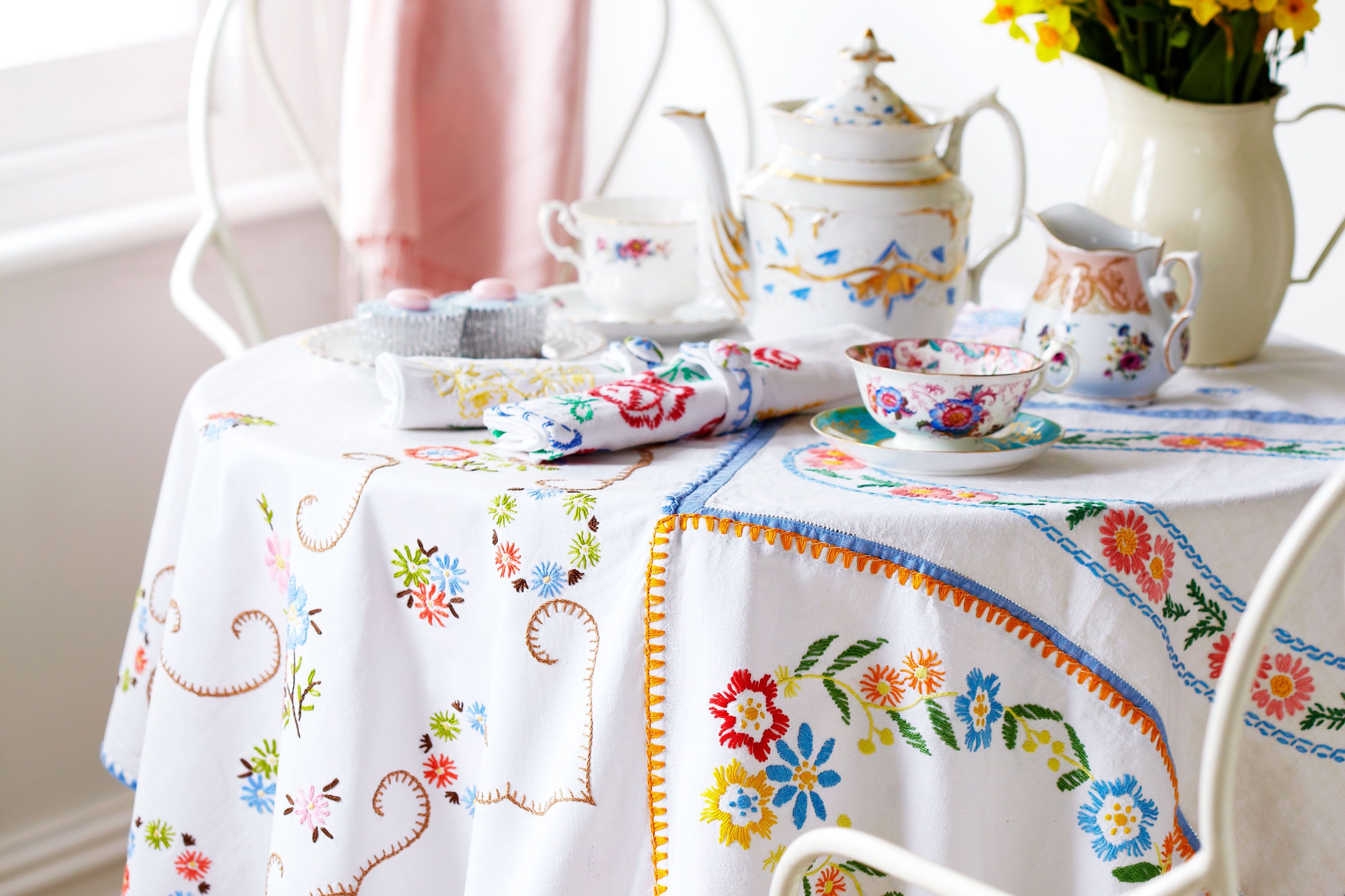 tablecloths and napkins