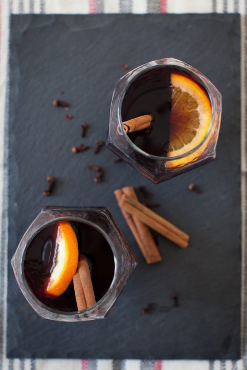 Alcoholic Cocktail Recipes - Holiday Drinks