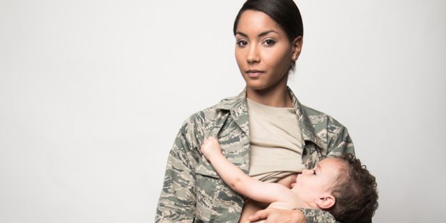 This Military Mom Shares Powerful Photo of Breastfeeding